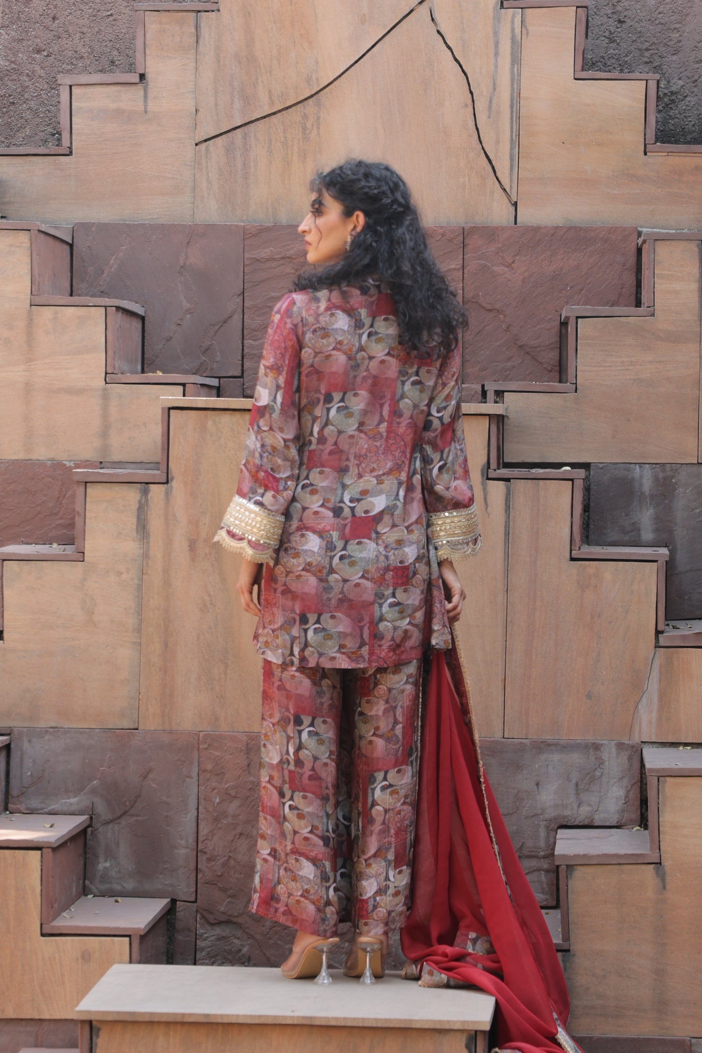 Zari Suit - Red