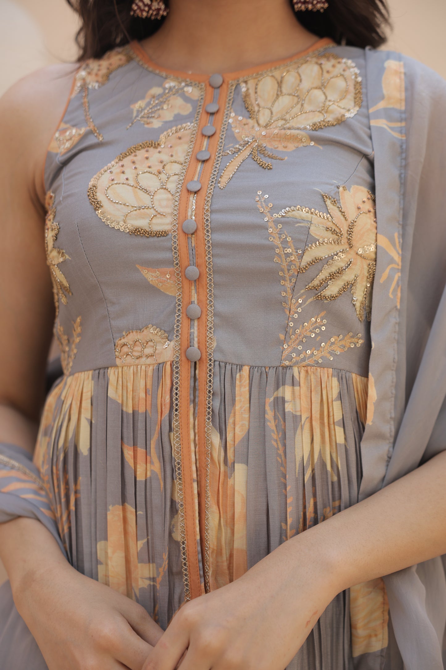 Ira Dahlia Sharara - Grey