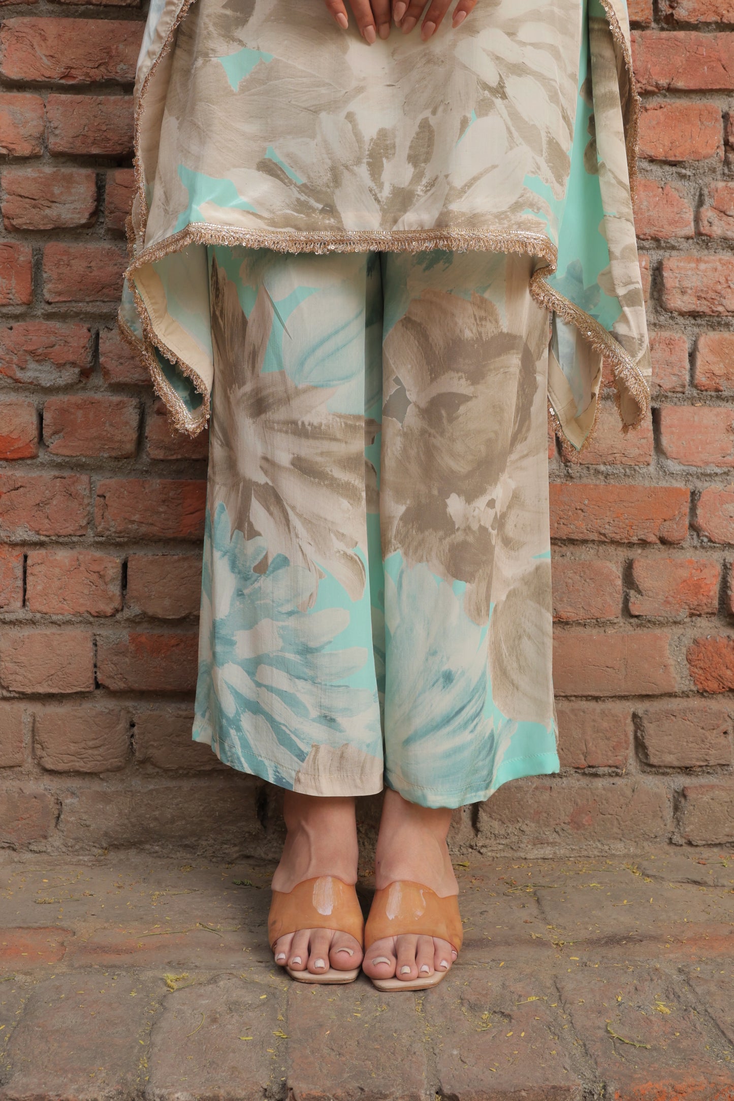 Cosmo Bloom Kaftan - Blue
