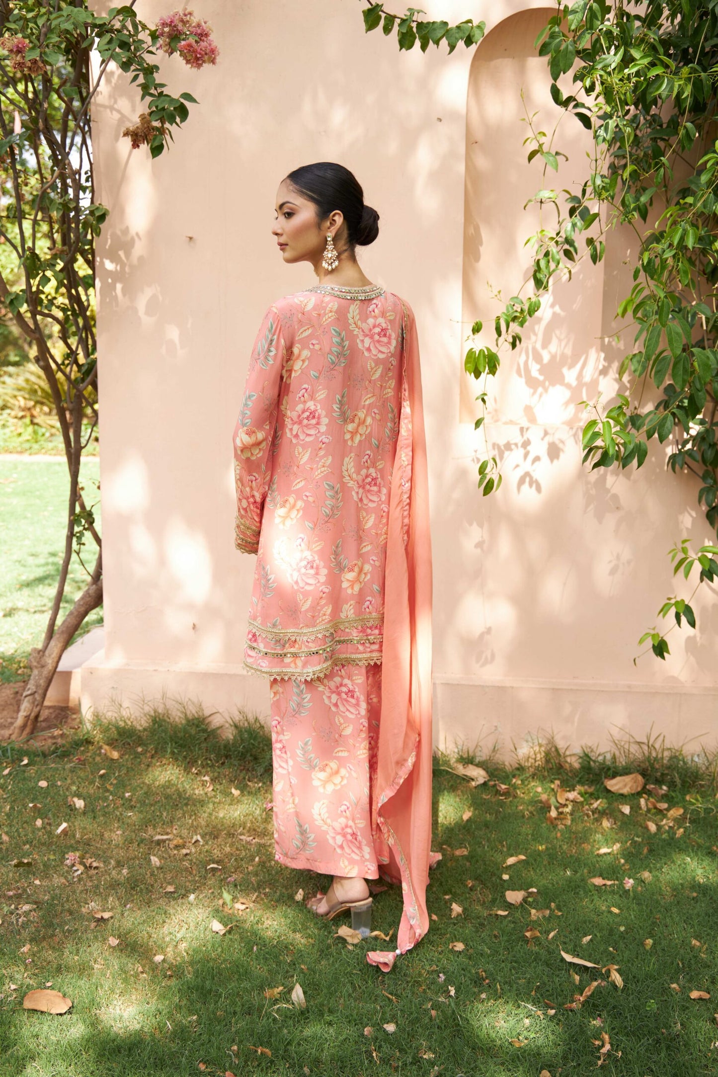 Ragini - Peach