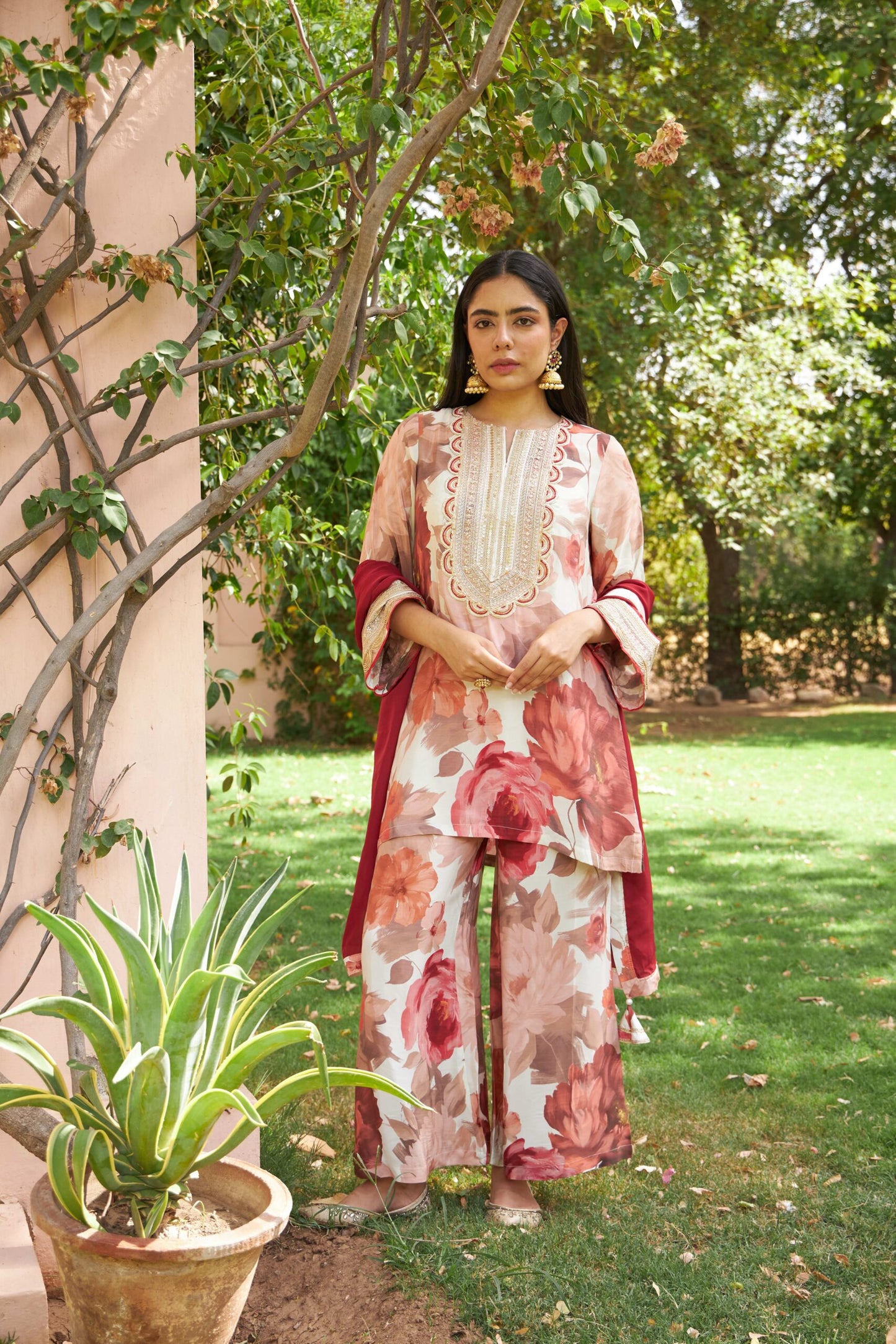 Jasmine- Red