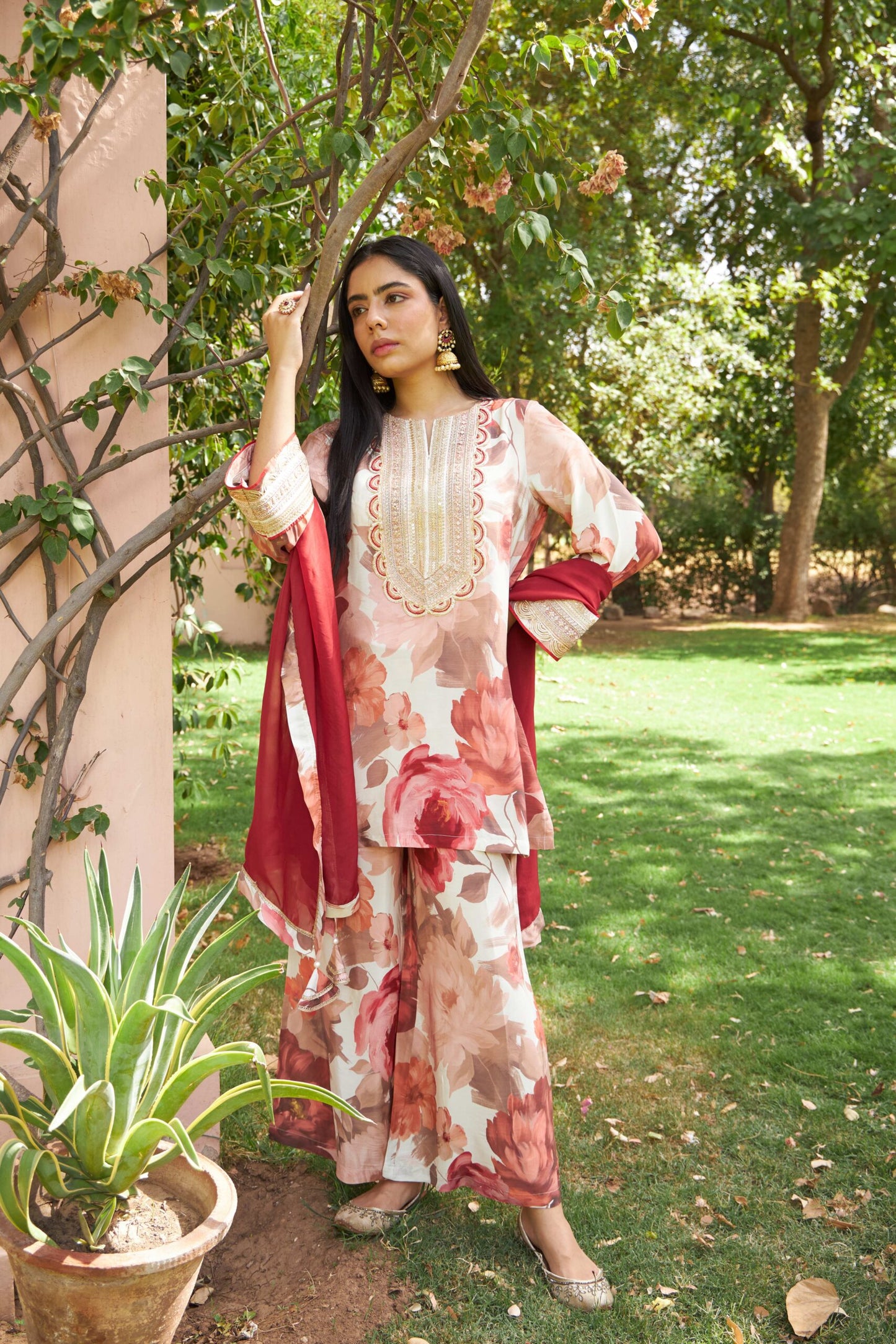 Jasmine- Red
