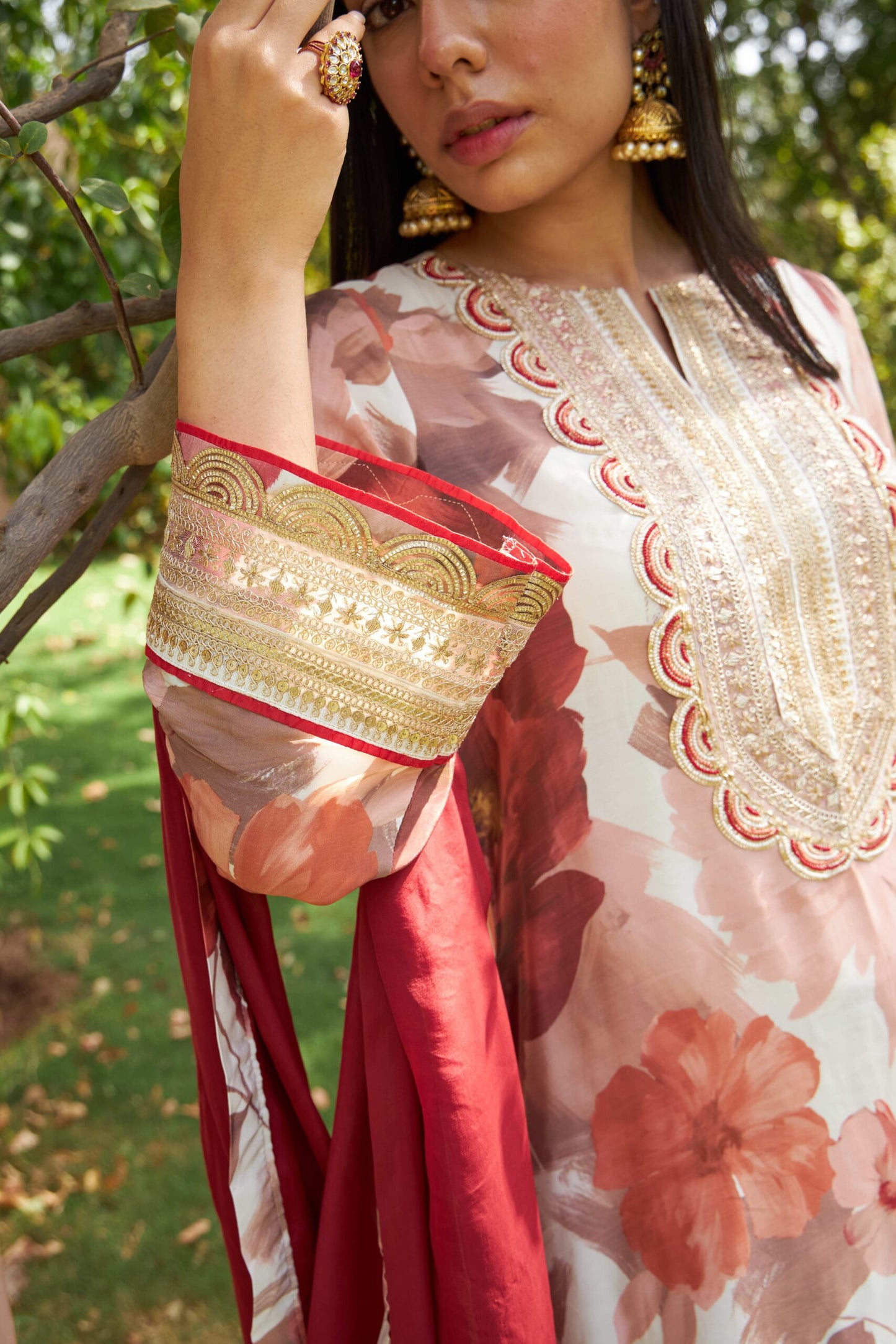 Jasmine- Red