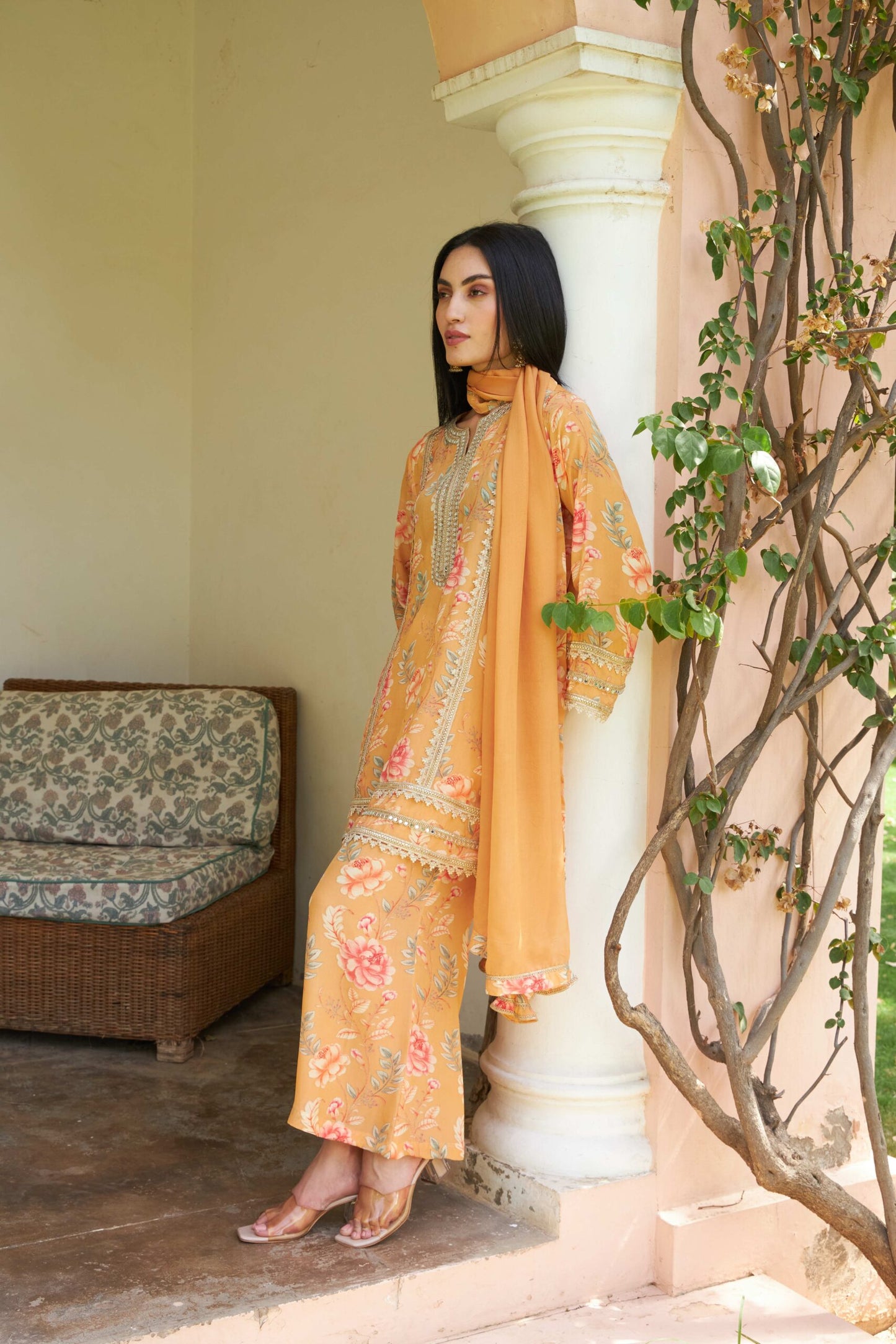 Ragini - Orange