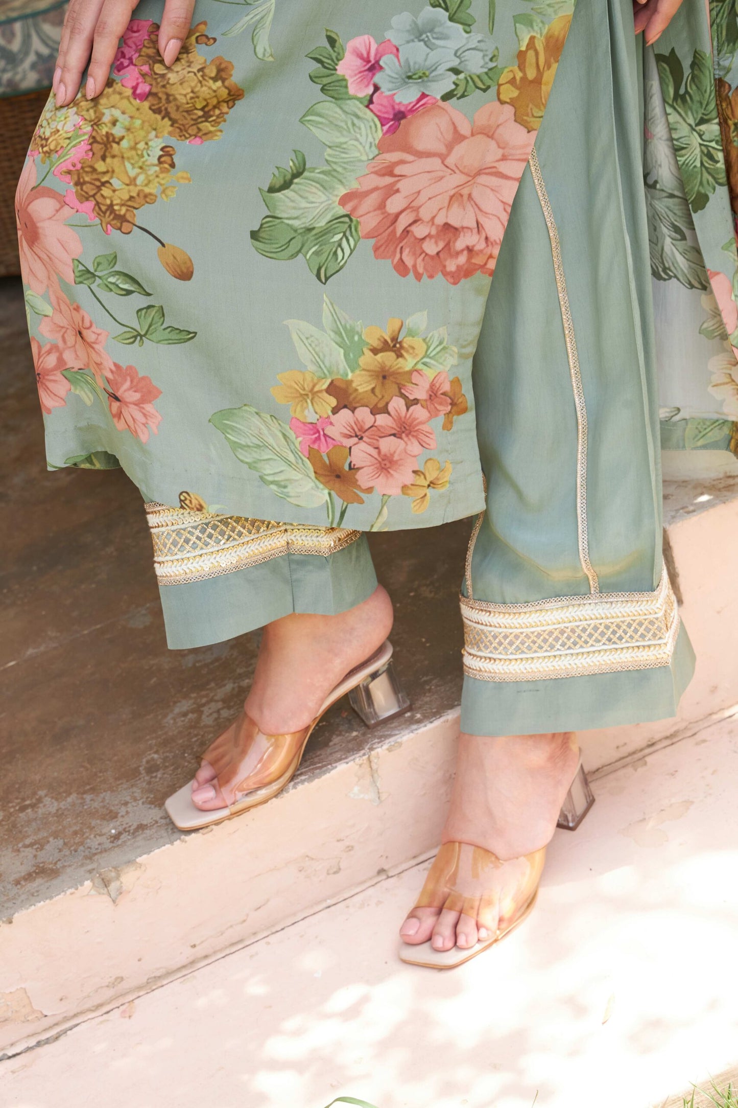 Gulnaar - Green