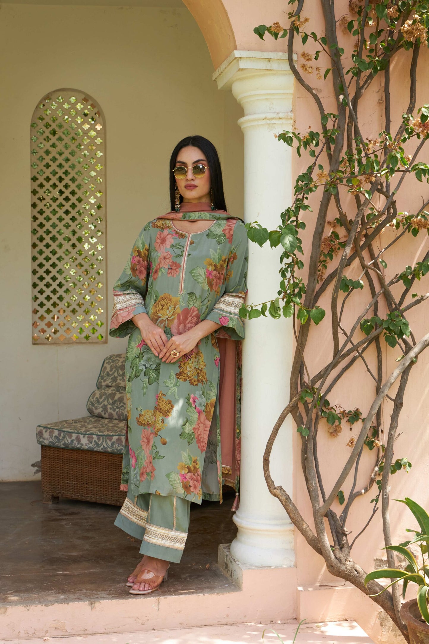 Gulnaar - Green