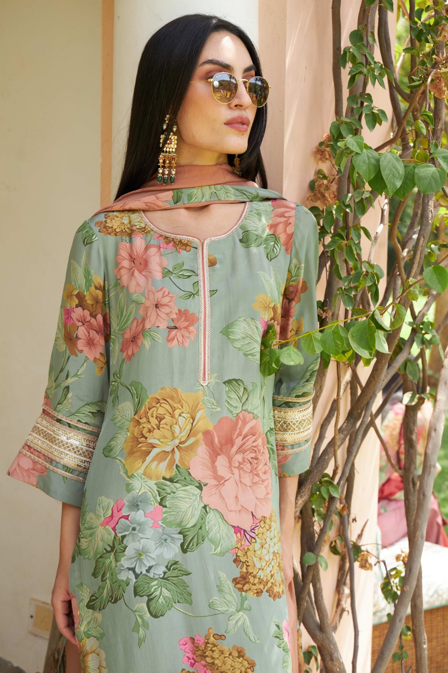 Gulnaar - Green