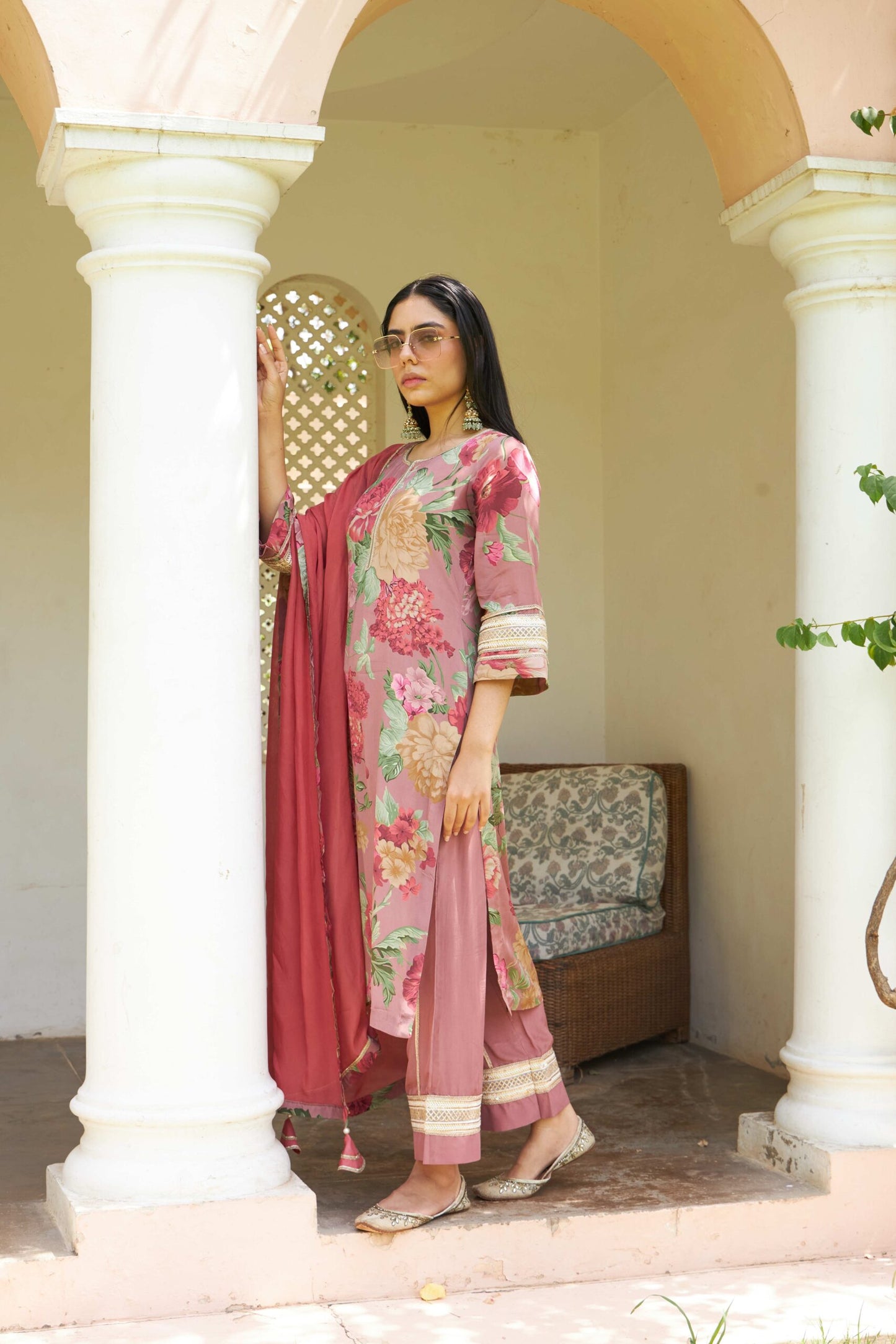Gulnaar - Pink