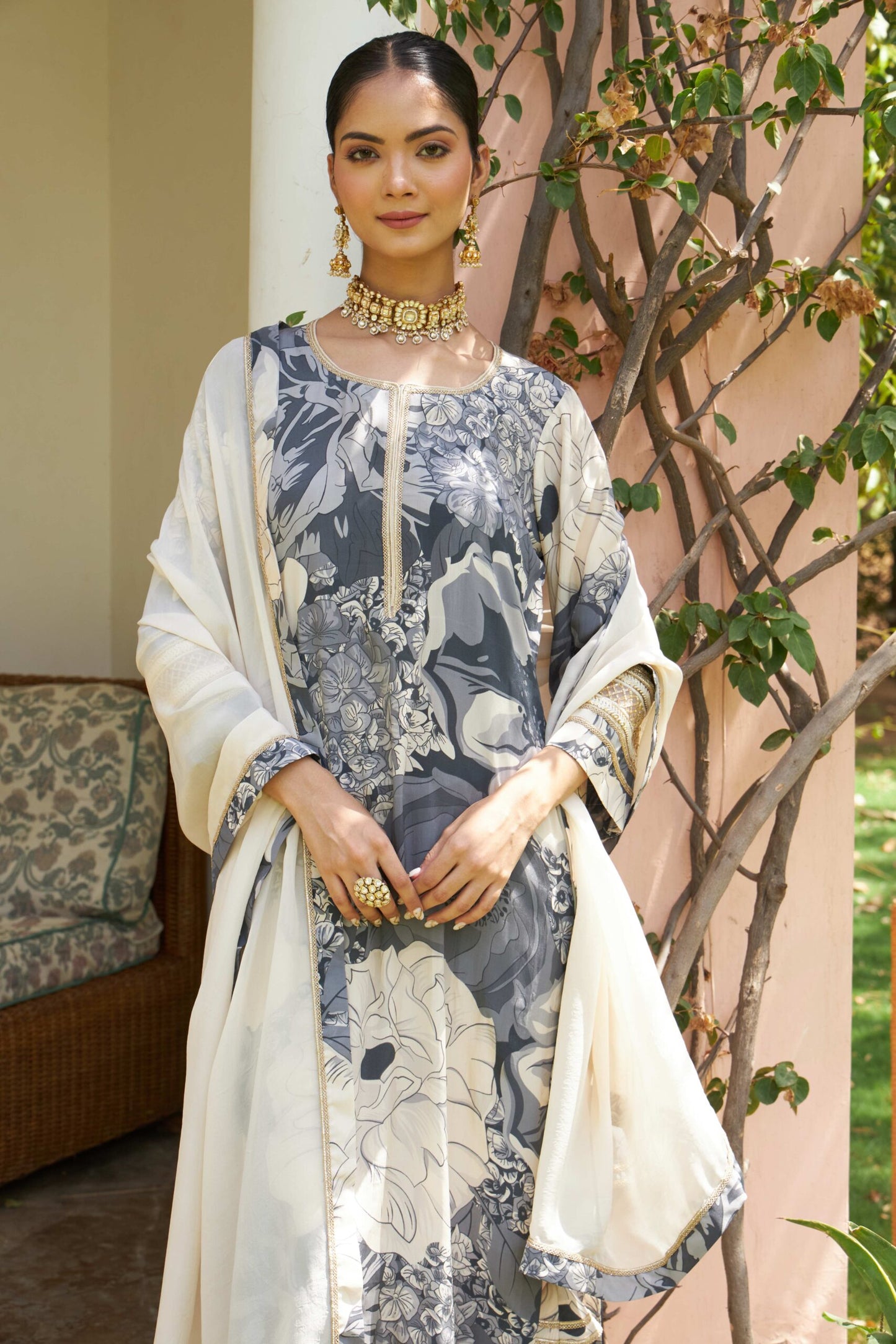 Sufiana Set - White