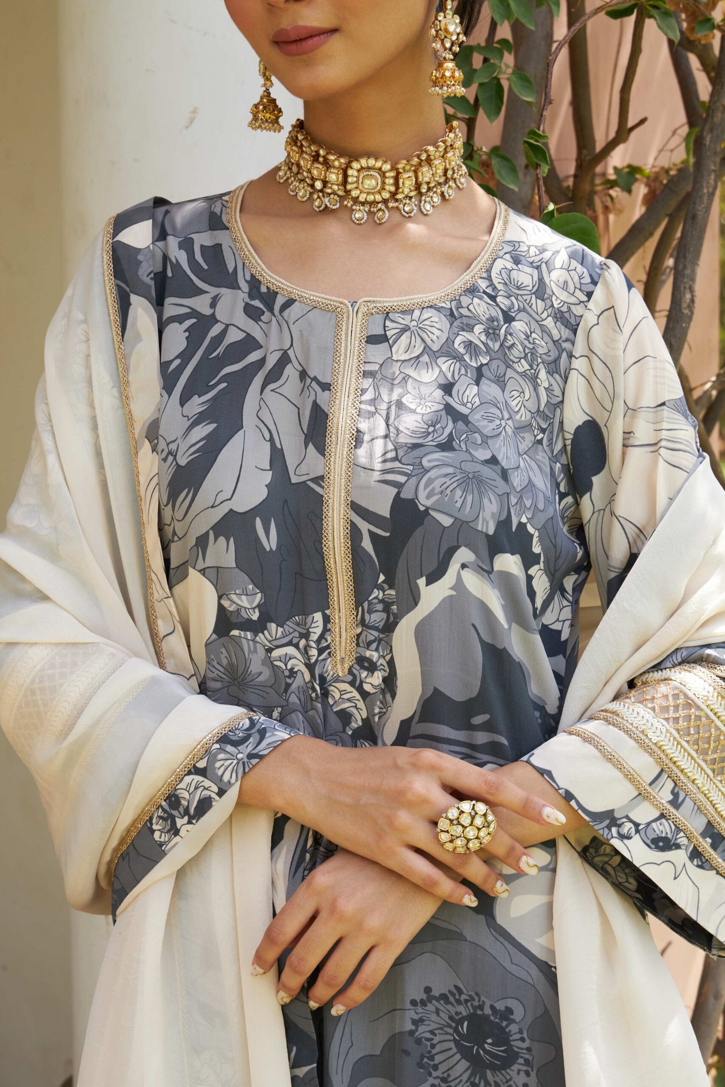 Sufiana Set - White