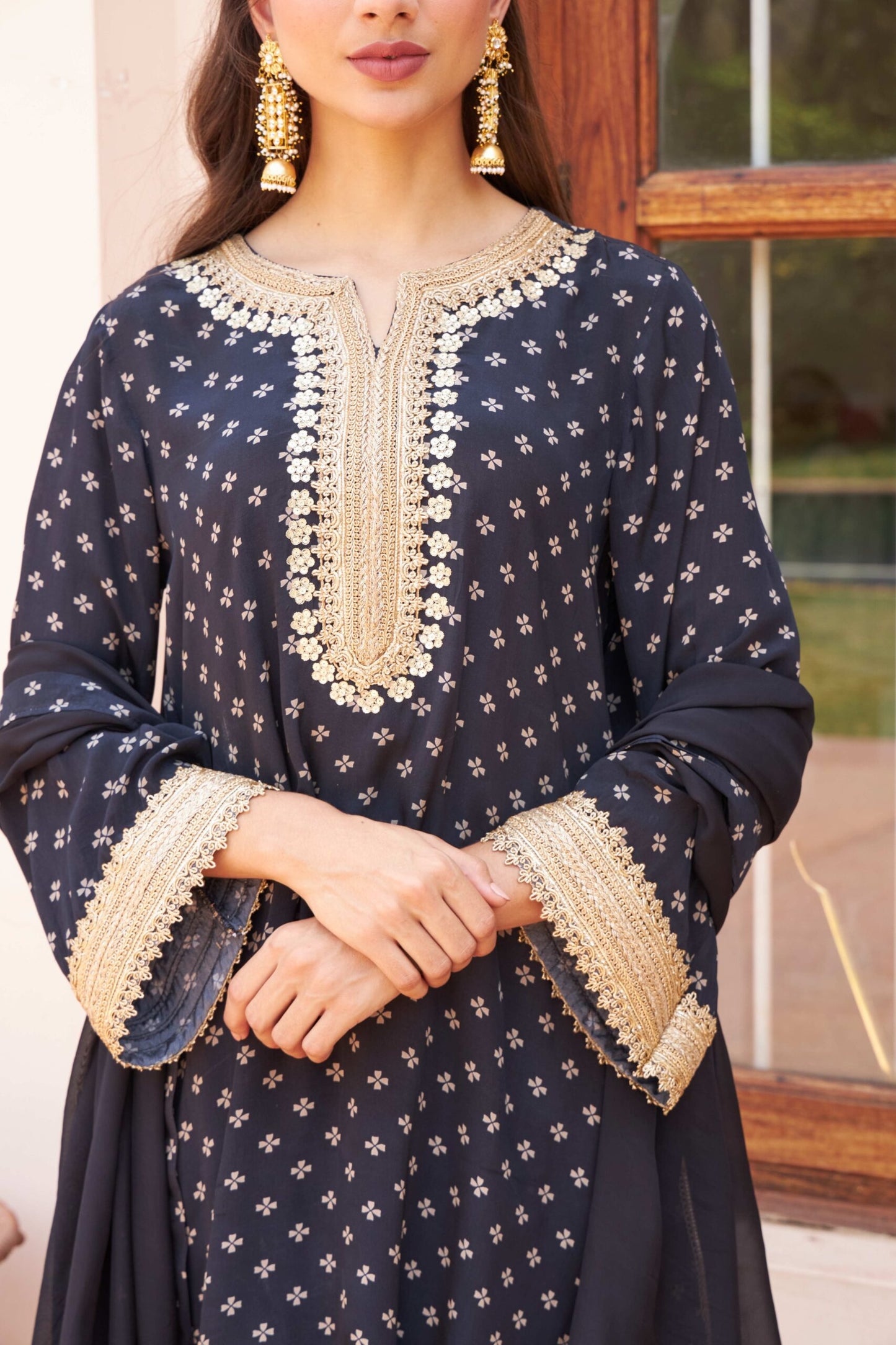 Seher - Black