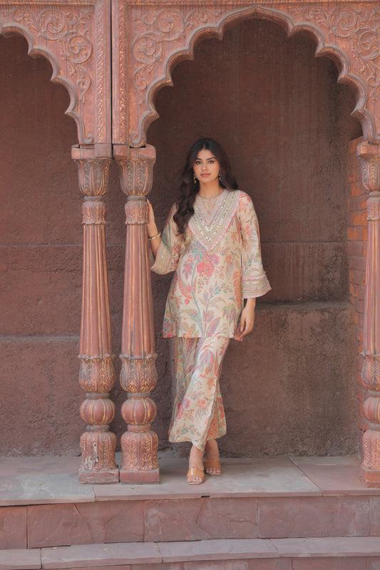 Noor V-Neck Suit - White