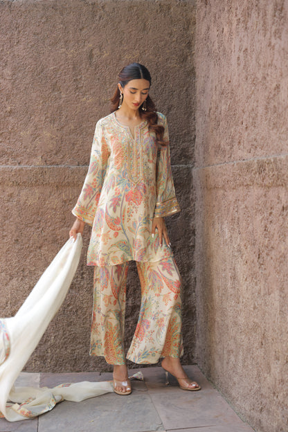 Noor Floral Suit - White
