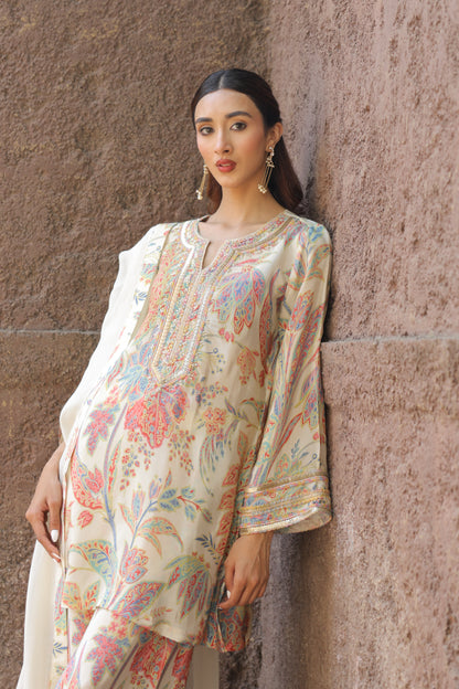 Noor Floral Suit - White