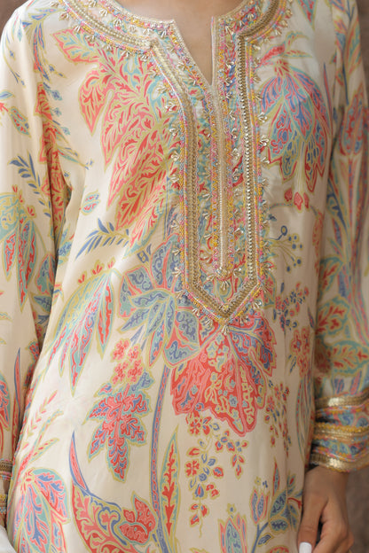 Noor Floral Suit - White