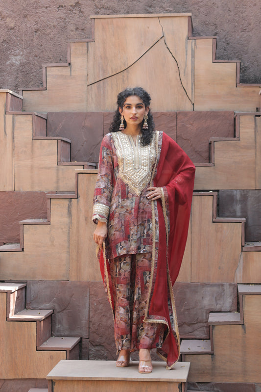 Zari Suit - Red