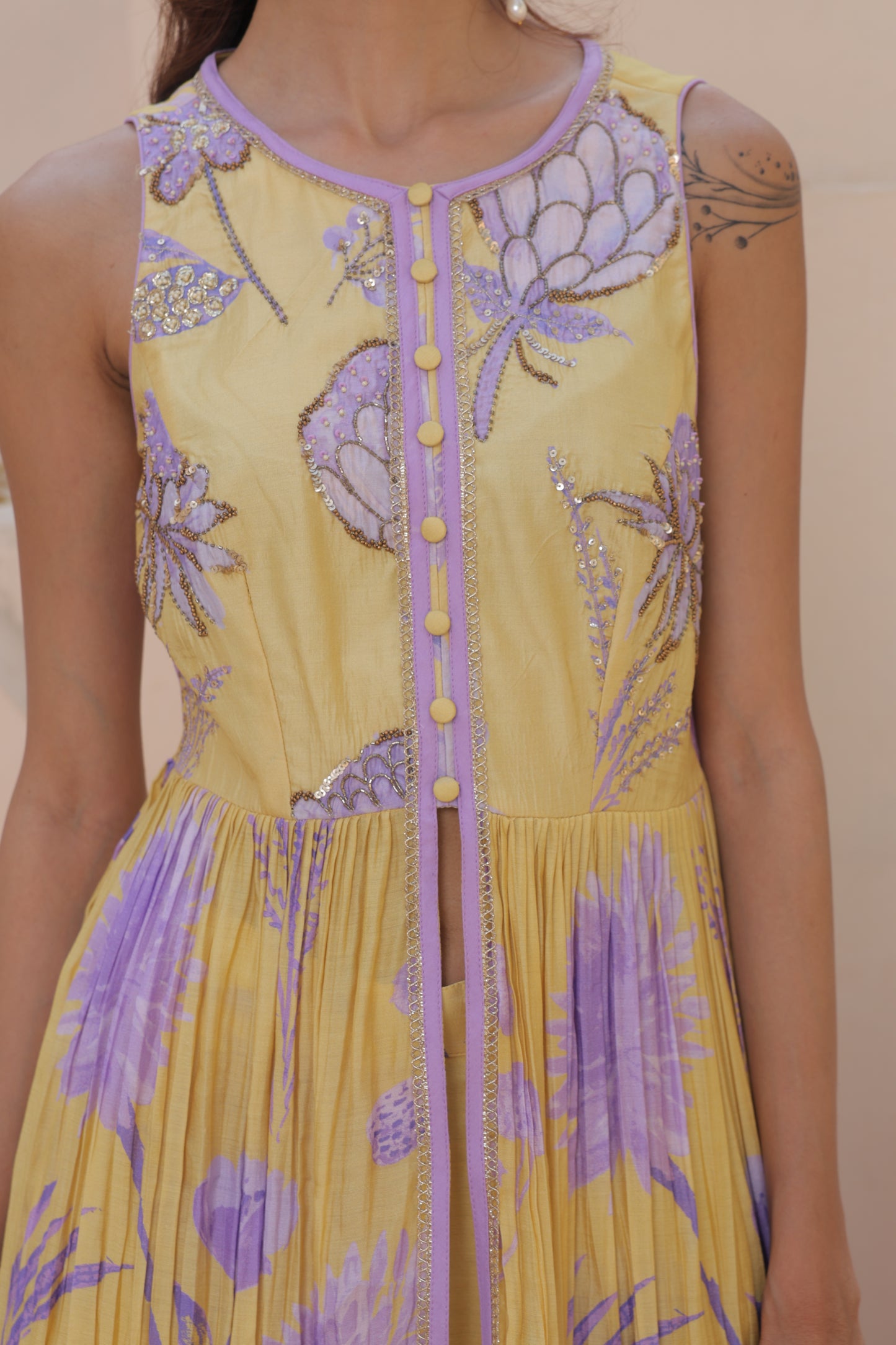 Ira Dahlia Sharara - Yellow