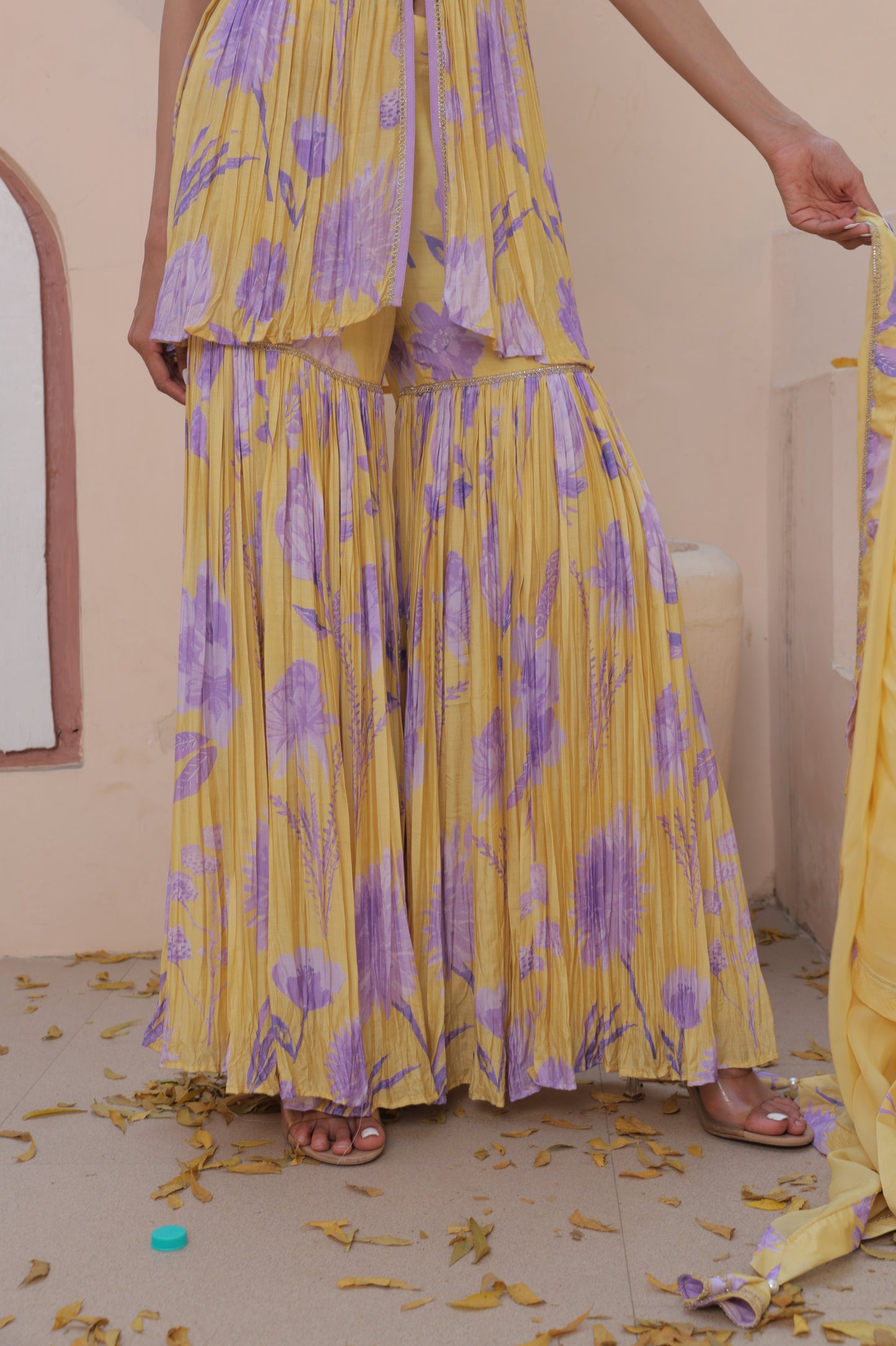 Ira Dahlia Sharara - Yellow