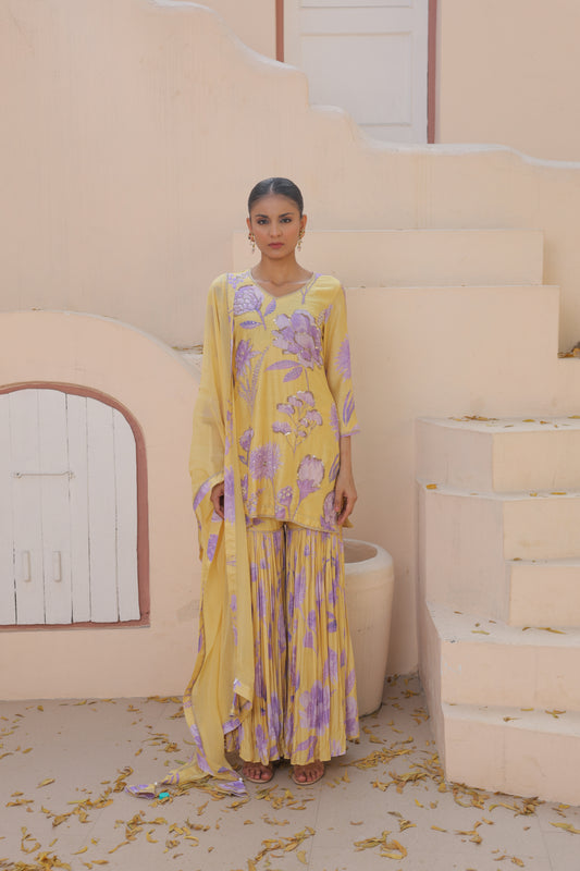 Ira Jasmine Sharara - Yellow