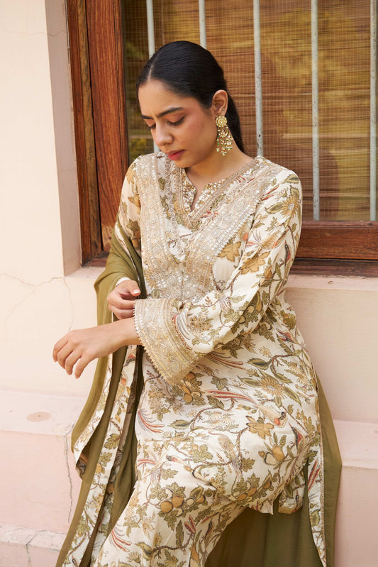 Ahana - Beige