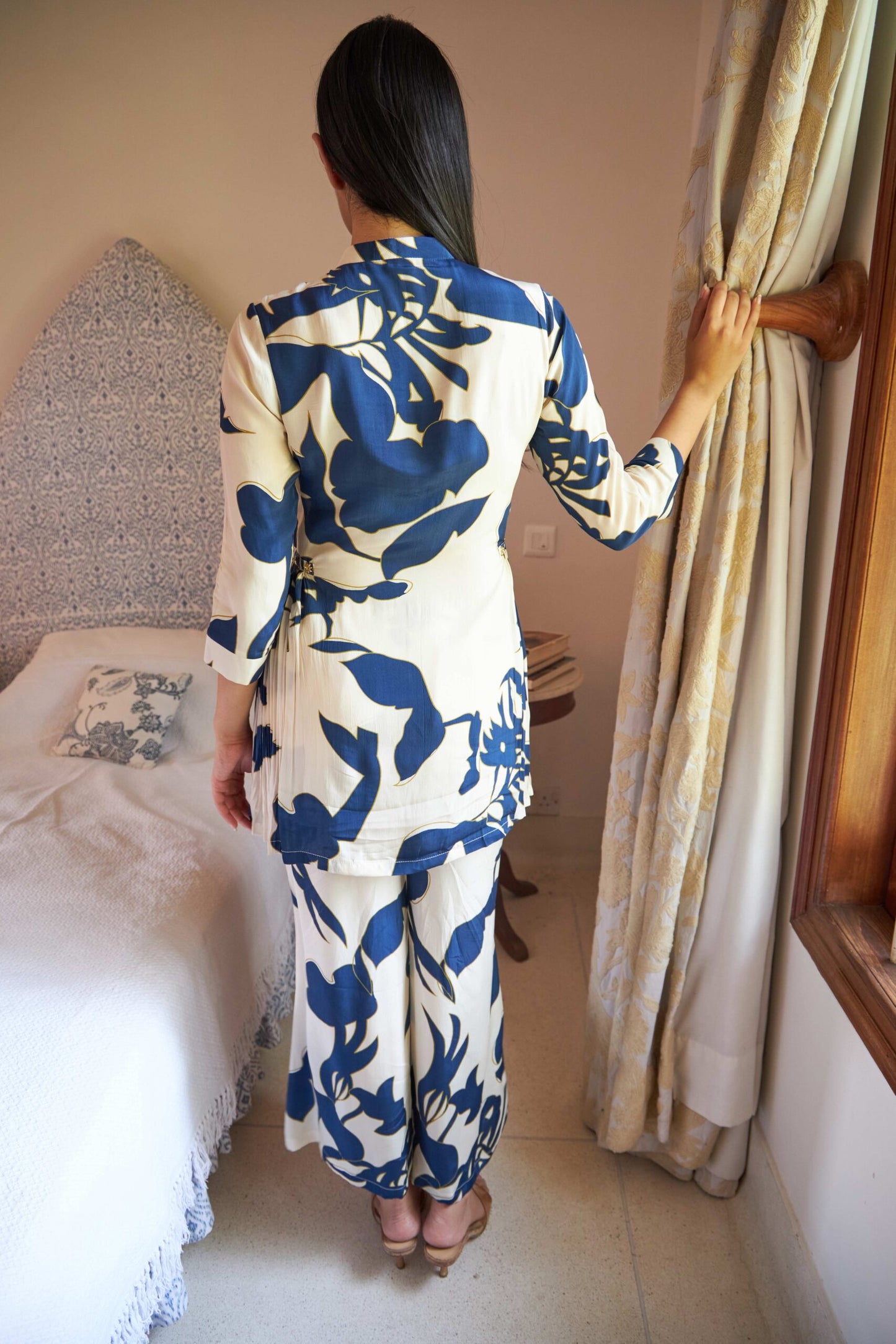 Aarohi Co-ord Set - White & Blue