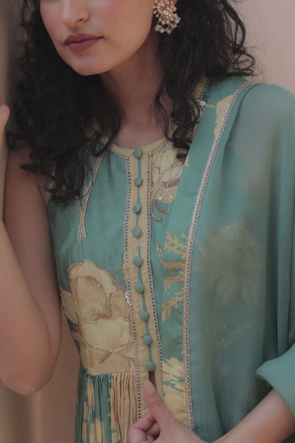 Ira Dahlia Sharara - Green