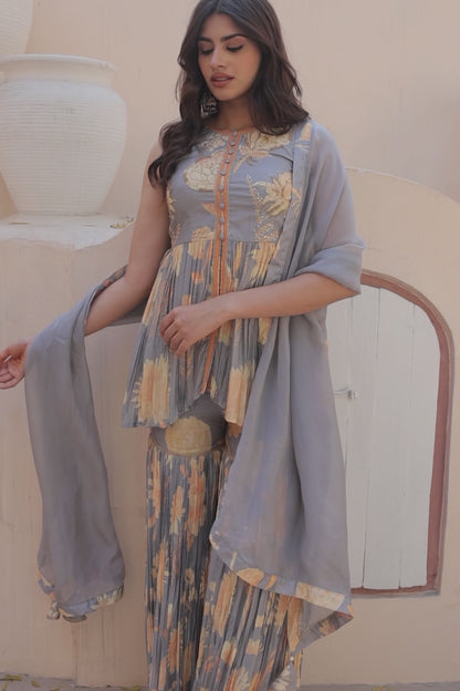 Ira Dahlia Sharara - Grey
