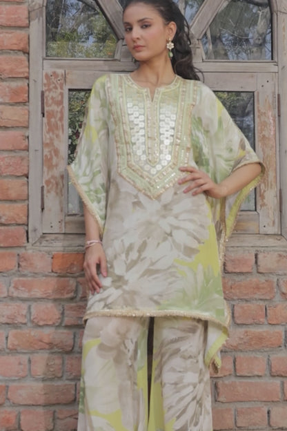 Cosmo Bloom Kaftan - Yellow
